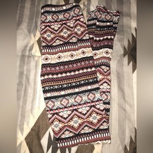 Aztec print leggings